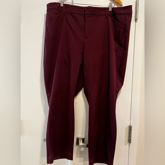 Maroon high-rise pixie pants - straight cut - Picture 4 of 5